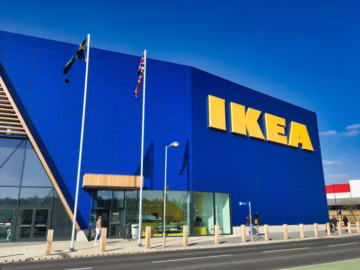 Táto „dokonalá“ nová posteľná bielizeň IKEA je tým najlepším cenovo dostupným podvodníkom (je to len 30 dolárov!)