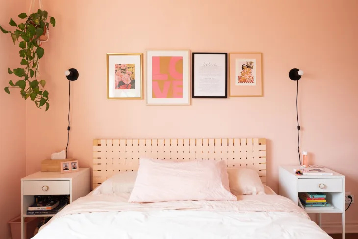 풀 침대와 퀸 사이즈 침대 — 귀하에게 적합한 크기를 아는 방법