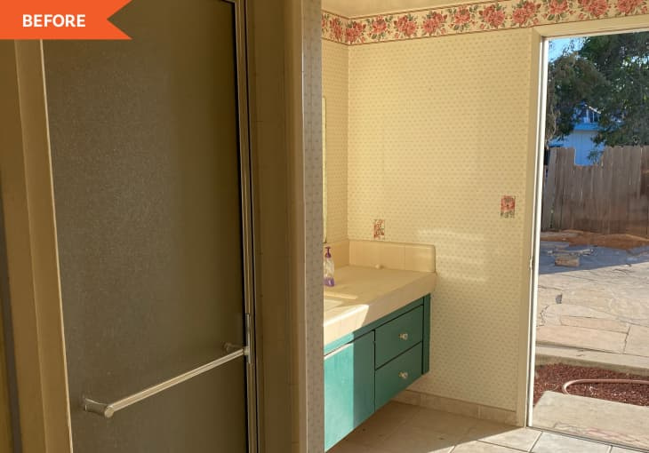 Pirms un pēc: šī 1960. gadu vannas istabas pārtaisīšana — 3000 $ saglabā retro šarmu, taču zaudē datējuma sajūtu