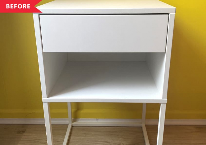   Predtým: Obyčajný biely nočný stolík IKEA na nožičkách