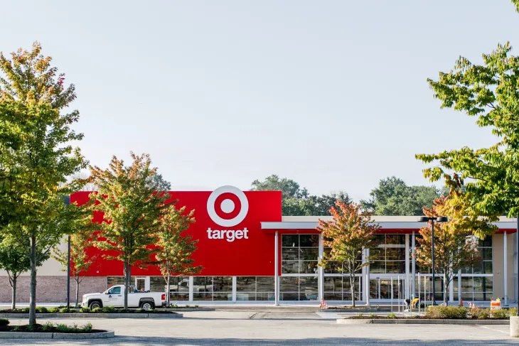 Targets $5 hjerteformede krus-kunder kjøper 2 om gangen