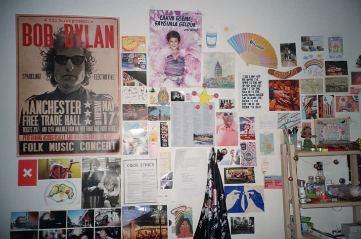 Fra Istanbul til New York lager jeg en 'Wall of Stuff' som et kjærlighetsbrev til hvert sted jeg bor