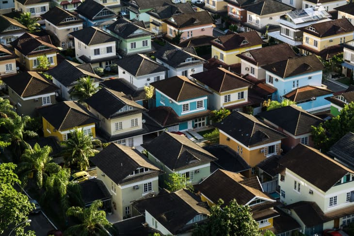 La mitjana de compradors d'habitatges per primera vegada van recórrer 24 cases el 2022
