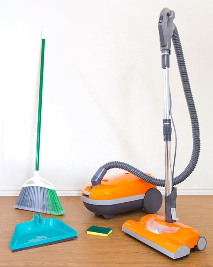 Ръководството на счупения човек за чист дом: Най -евтините и ефективни съвети