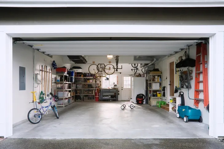 15 гаражни органайзера, които най-накрая ще поддържат най-разхвърляната част от дома ви чиста
