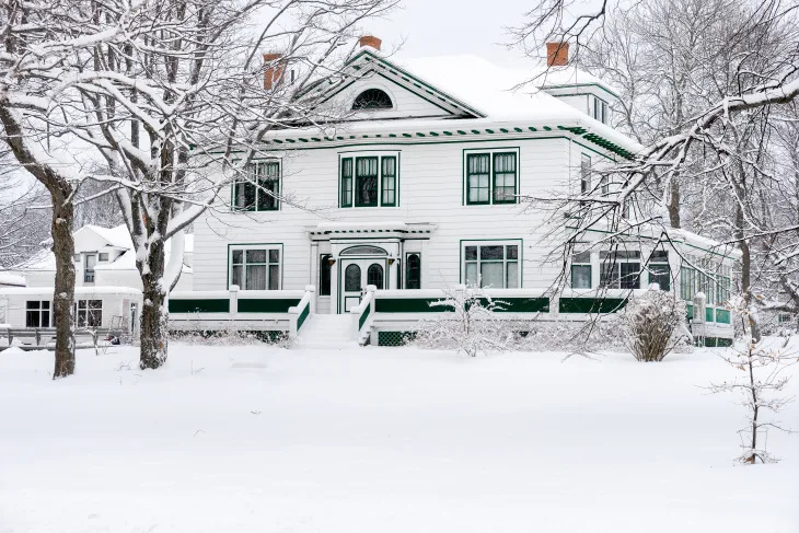 Čo vám o vašom domove prezradí čerstvý sneh