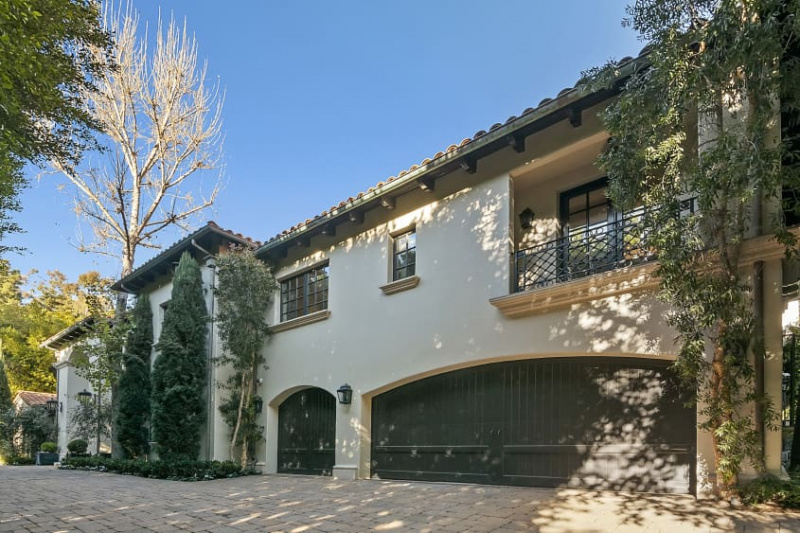 Sofia Vergara og Joe Manganiello viser hjemmet sitt i Beverly Hills for 19,6 millioner dollar