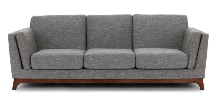 12 sofàs grisos que ens encanten ara mateix per menys de 1.000 dòlars