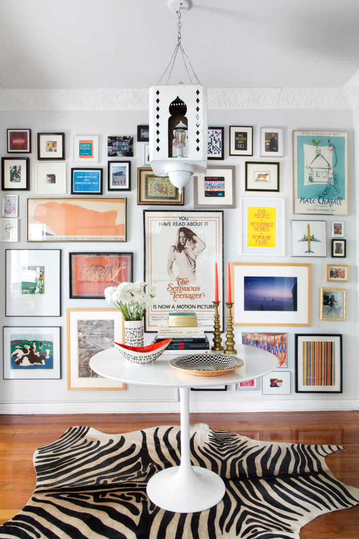 The Gallery Wall Style That's Over the Top (bl-Aqwa Mod)