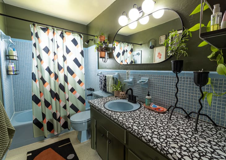 Här är ett oväntat sätt att uppgradera dina badrumsbänkskivor för mindre än $20