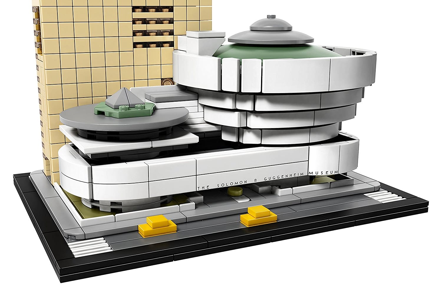 Is é an Guggenheim an tacar LEGO Frank Lloyd Wright is déanaí